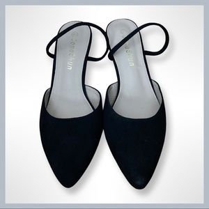 Pointed toe sling back heels NWT